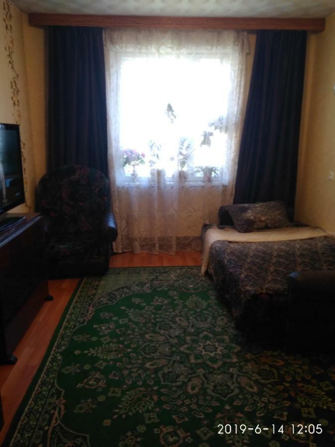 Комната Для Гостей Рядом С Станцией Метро Каменная Горка Minsk Bagian luar foto
